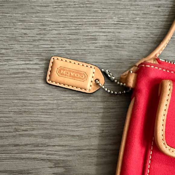 Coach Vintage Hamptons Red Canvas Wristlet Clutch - Picture 6 of 10